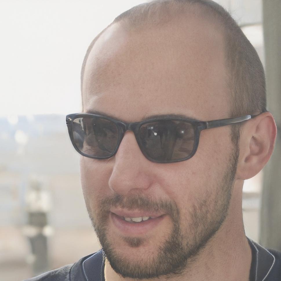 Lukas Fiedler, Gründer und Nageldesign-Spezialist bei zaralithos